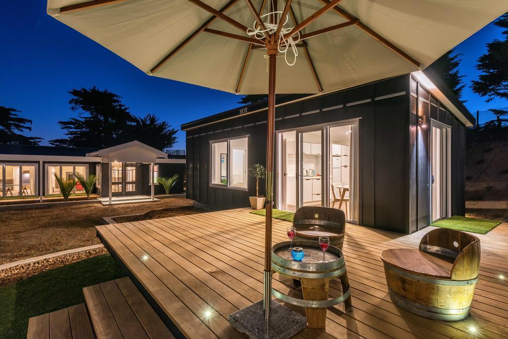 Woodside Bay Chalets Ostend Екстериор снимка