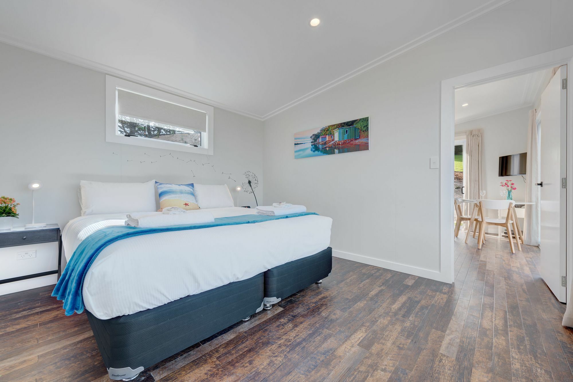 Woodside Bay Chalets Ostend Екстериор снимка