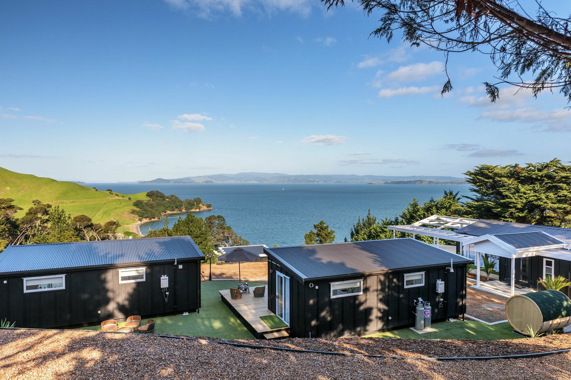 Woodside Bay Chalets Ostend Екстериор снимка